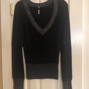 FREE PEOPLE SEQUIN V-NECK SWEATER SIZE M